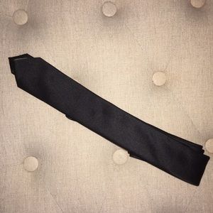 BLACK SKINNY TIE